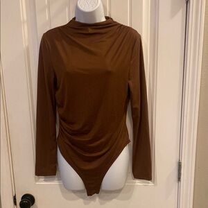 🔥5/$20🔥 Brown Fitted Bodysuit